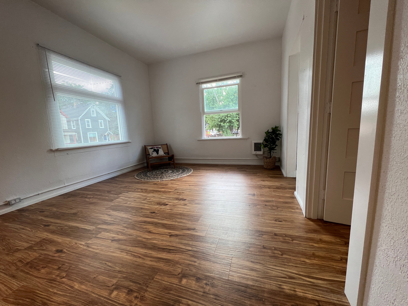 Adams Apartments photo 4