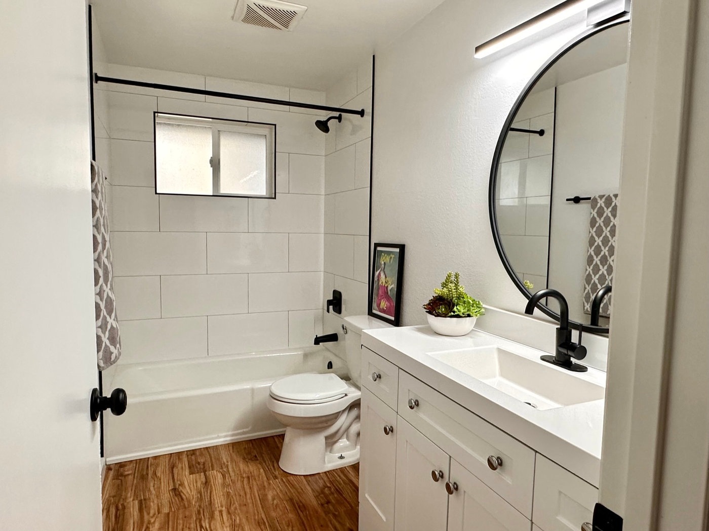 Parkview Apartments photo 4