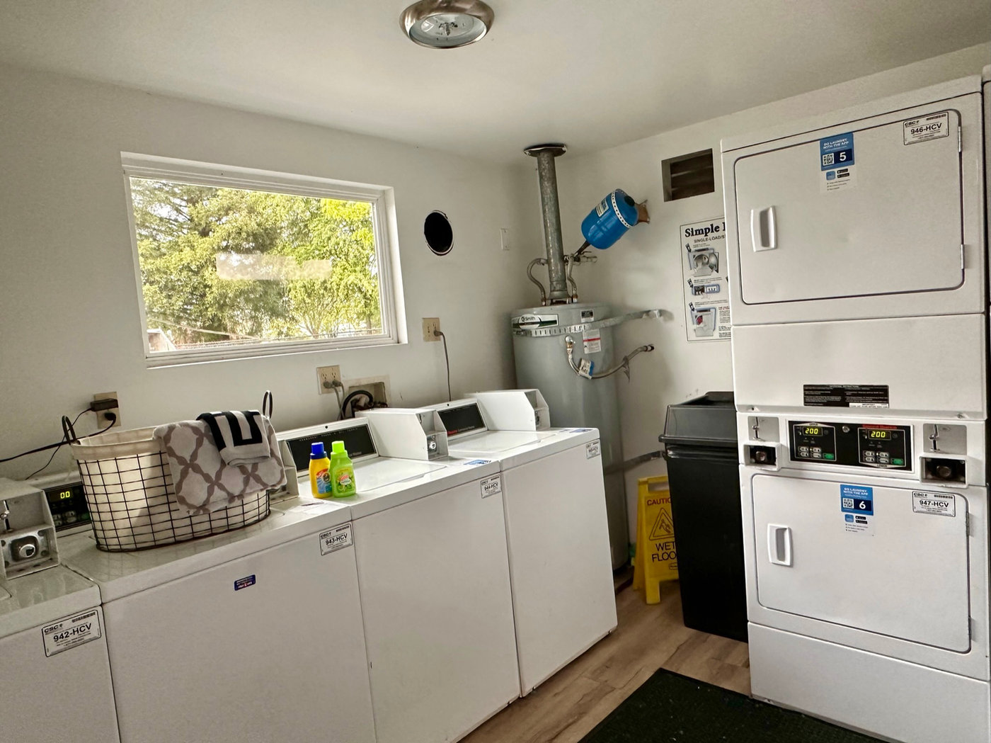 Parkview Apartments photo 7