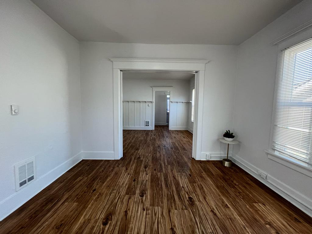 Sheridan Apartments photo 3