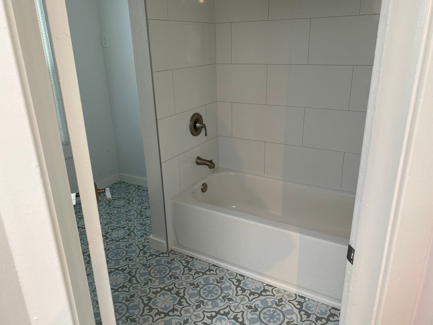 Sheridan Apartments photo 5